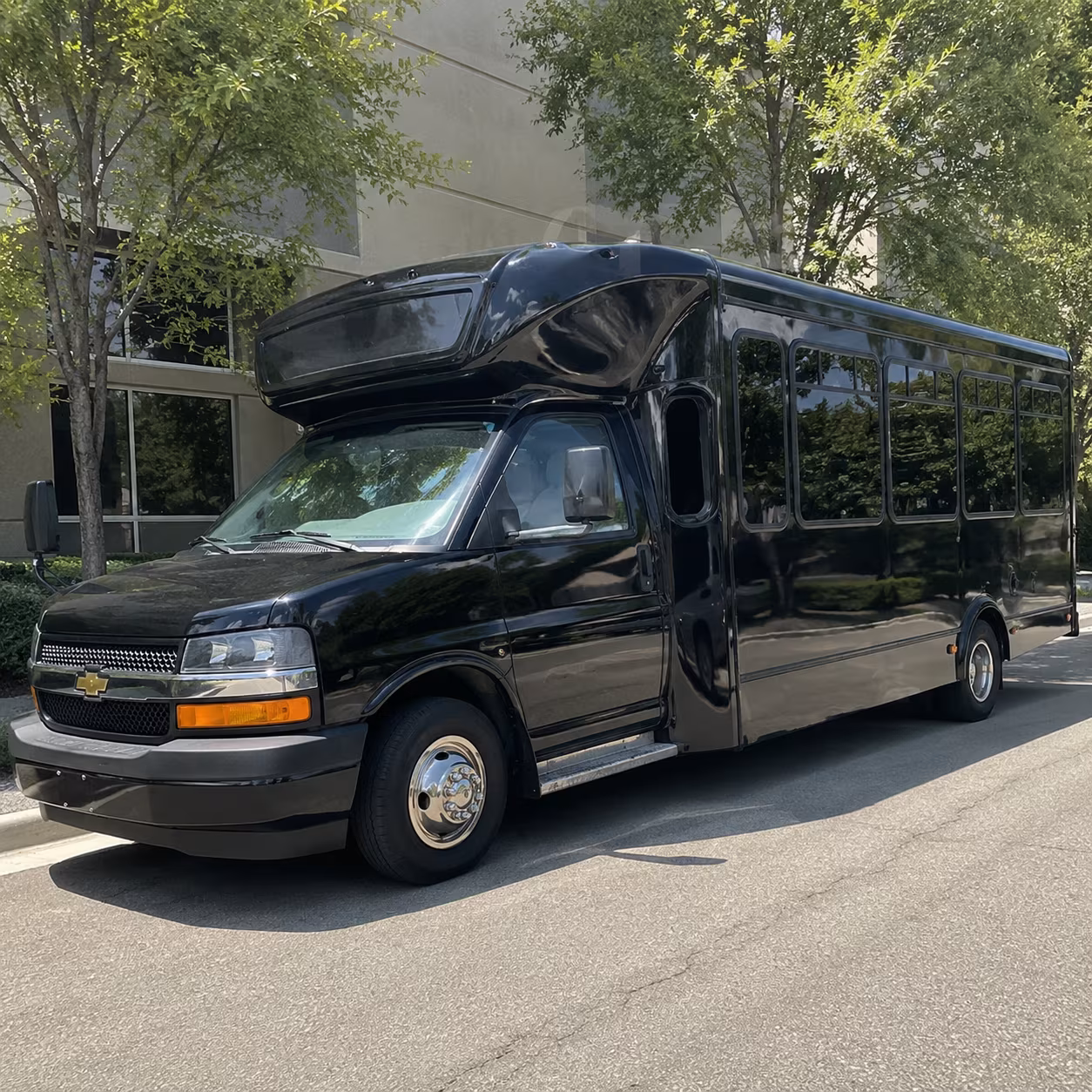 Royal Oak Birthday, Sweet 16, & Quinceañera Party Bus Rentals